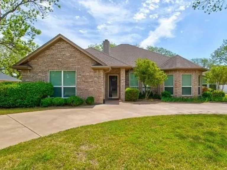 6117 Westover Dr — Photo 2
