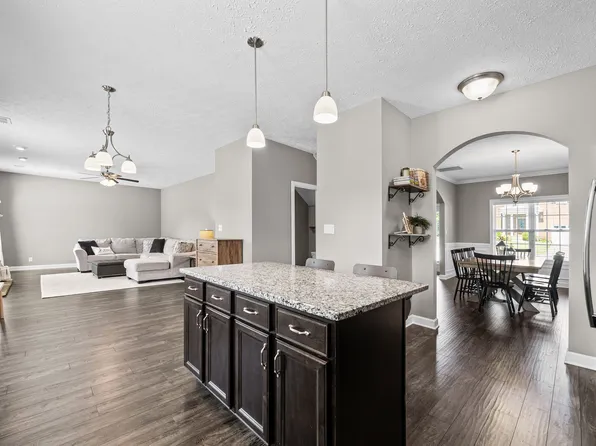 373 Abeline Dr, Clarksville, TN 37043
