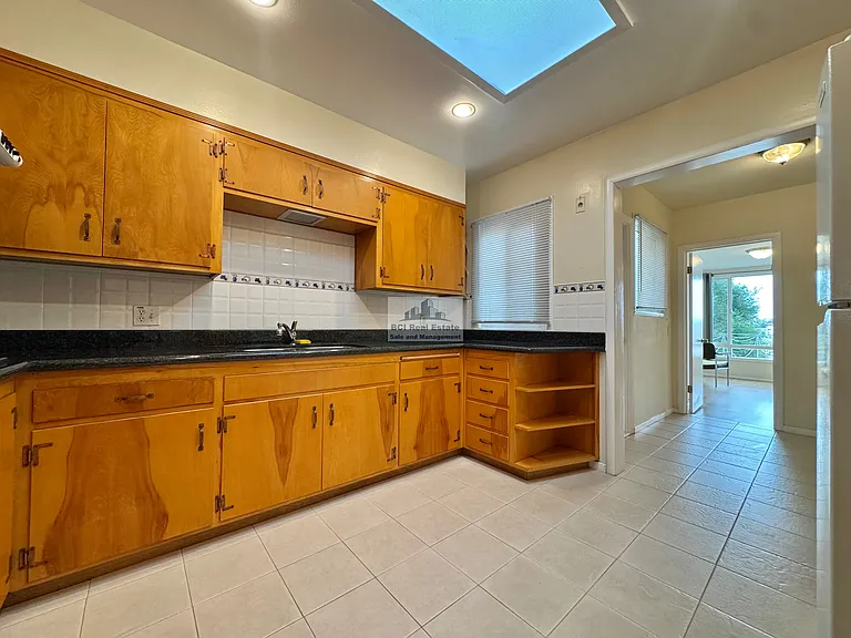555 Silver Ave — Photo 10