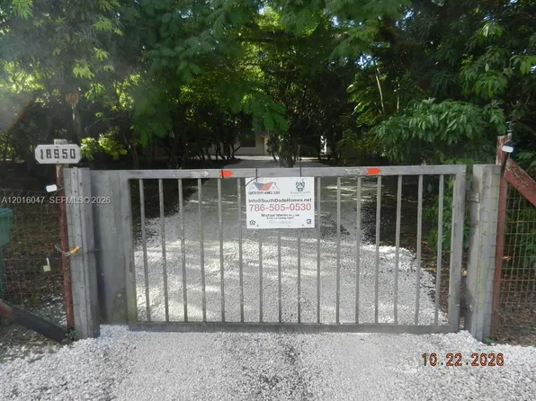 18950 SW 240th St, Homestead, FL 33031