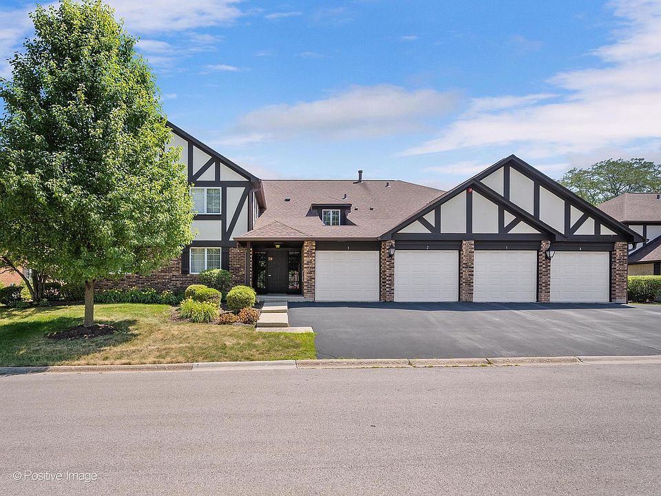 1st image of 29 Algonquin Dr #U2