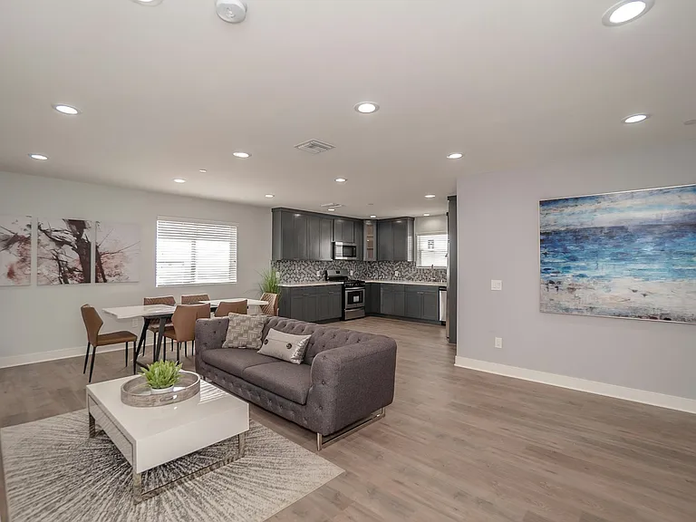 7199 S La Cienega Blvd #7199 — Photo 5