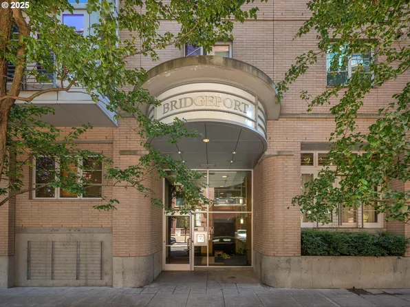 1130 NW 12th Ave APT 218, Portland, OR 97209