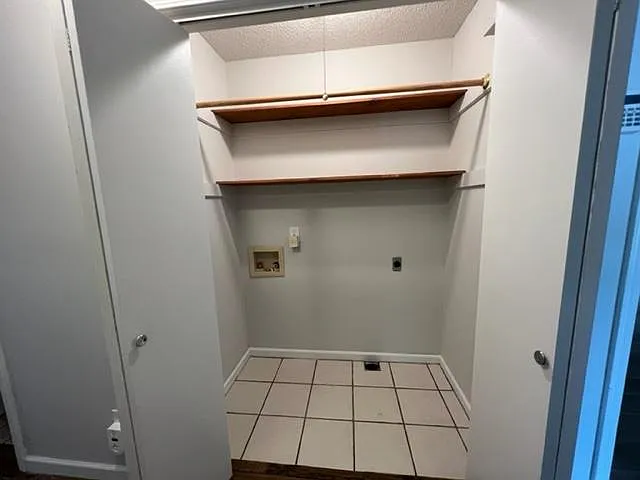 3859 S Hillcrest Ave — Photo 16