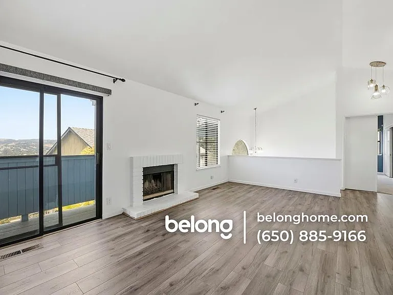 23460 Lakeridge Ave — Photo 16