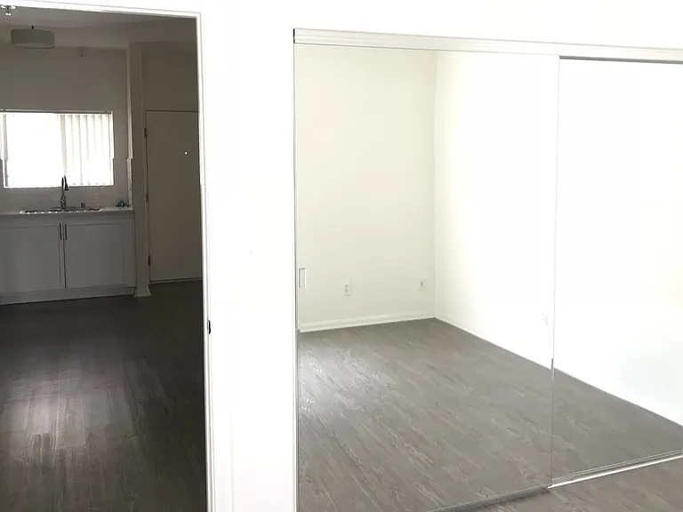 251 Robinson St — Photo 7