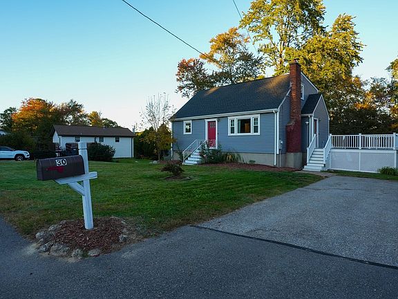3rd image of 30 Yale Dr
