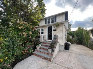 204 Howell St, Bellmore, NY 11710