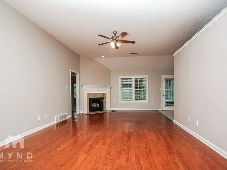 6318 Cheyenne Dr — Photo 7