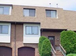 3503 N Oaks Blvd, North Brunswick, NJ 08902