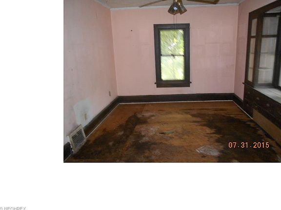 5th image of 451 5th St NW