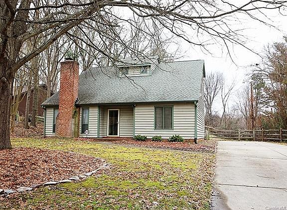 3rd image of 10618 Kingfisher Dr