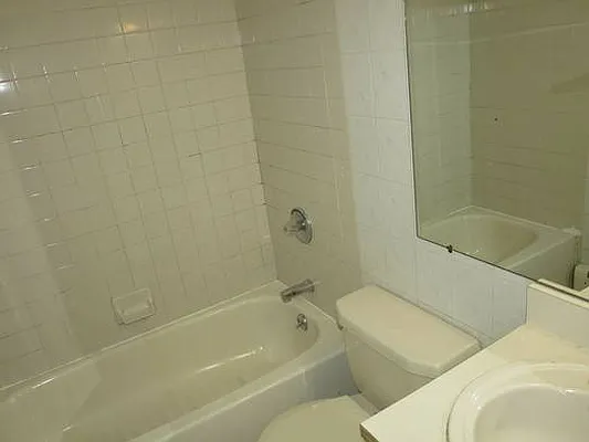 Rented by Target Realty Group | media 30