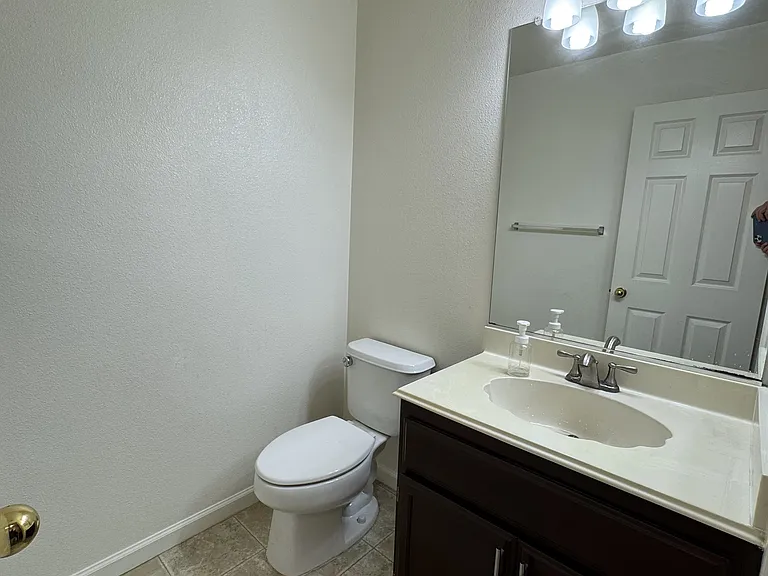 3513 Dickenson Cmn — Photo 10