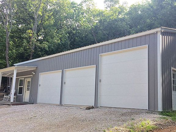 2nd image of 21034 Oak Leaf Dr