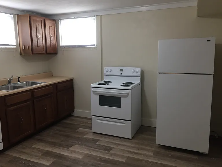 800 Sunset Ave #3 — Photo 3