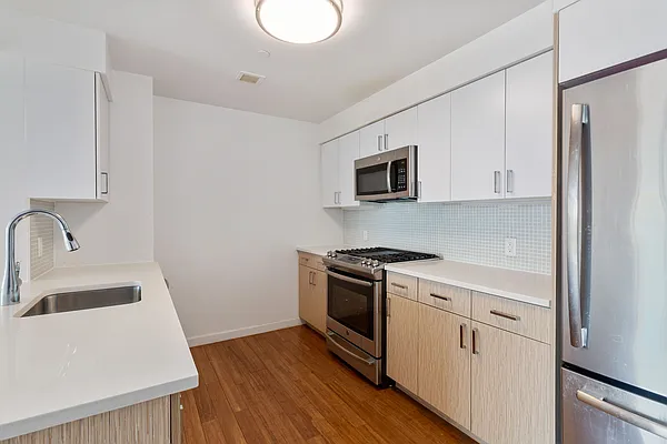 Rented by MNS | media 11