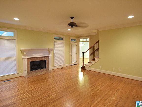 5th image of 398 Vick Cir