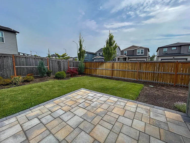 497 Himalaya St NE — Photo 33