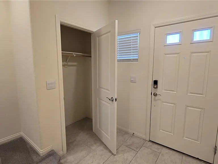 7647 Duran Harbor Ln — Photo 3
