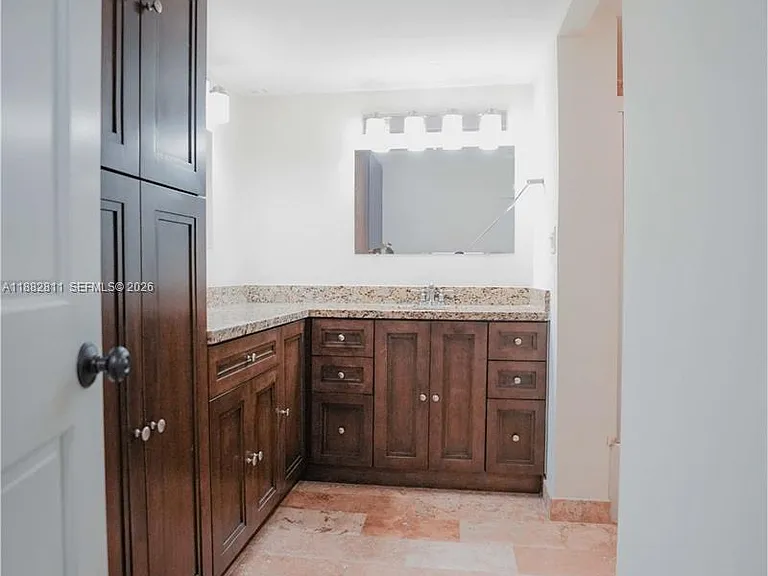 6039 Collins Ave #503 — Photo 19