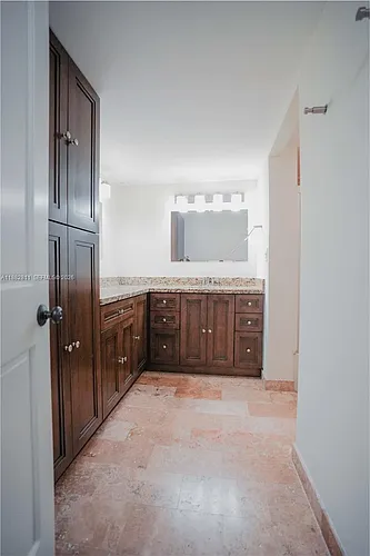 6039 Collins Ave #6039 Photo 1