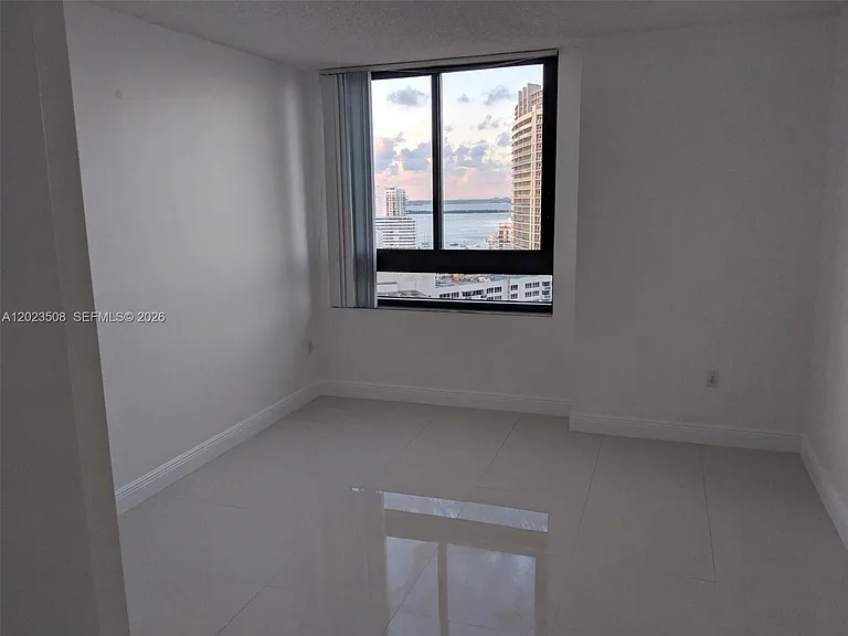1330 West Ave #2405 — Photo 7