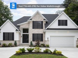 520 Paradise Rd, East Amherst, NY 14051