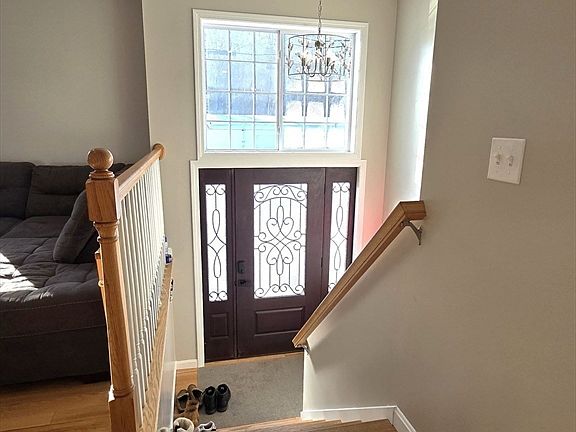 4th image of 83 Comins Pond Rd