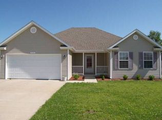 755 E Laird, Bolivar, MO 65613