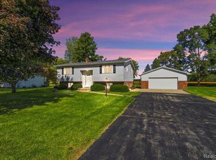12785 Cimarron Dr, Birch Run, MI 48415
