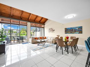 11290 NW 14th Ct, Pembroke Pines, FL 33026