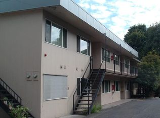 320 SW Lane St APT 16, Portland, OR 97239