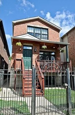1st image of 1738 W Wellington Ave #1