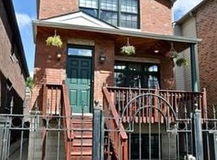1738 W Wellington Ave #1, Chicago, IL 60657