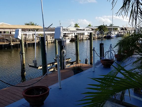 3rd image of 3020 Harpoon Ln