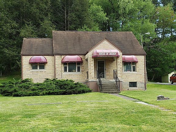 5th image of 1610 East Fincastle