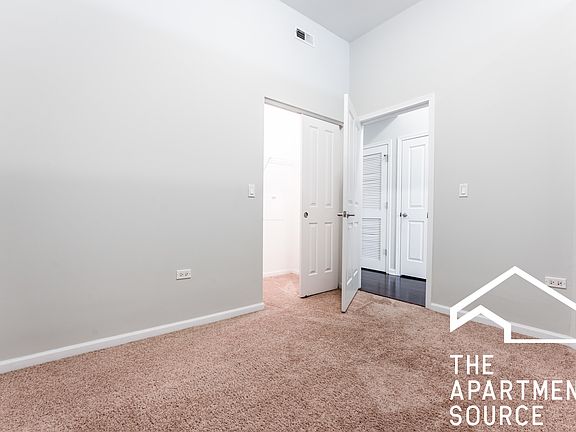 3rd image of 1464 S Michigan Ave APT 1905