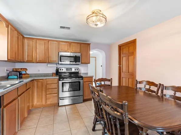 500 Cartway Rd, Champlin, MN 55316
