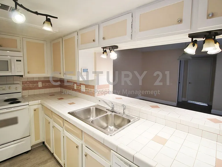 6110 Spyglass Ln — Photo 9