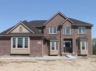 51737 Pierce Dr, Northville, MI 48167