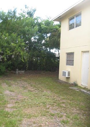 2nd image of 3420 NE 16th Ter