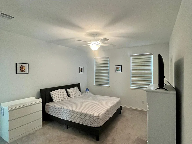 239 Goodson Dr — Photo 2