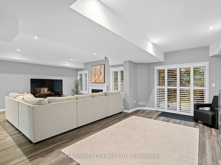 221 Millview Ct — Photo 38