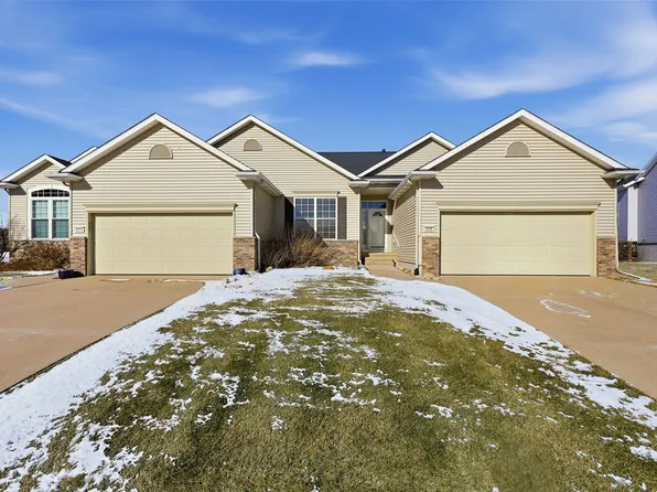 6608 Limestone Ct NW, Cedar Rapids, IA 52405