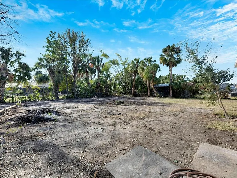 660 Flamingo Dr — Photo 39