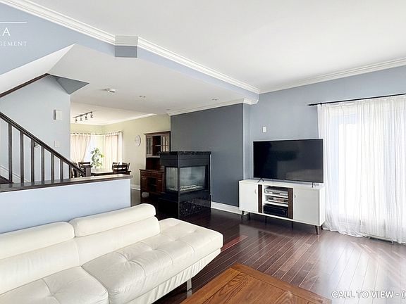 5th image of 3358 Carling Ave