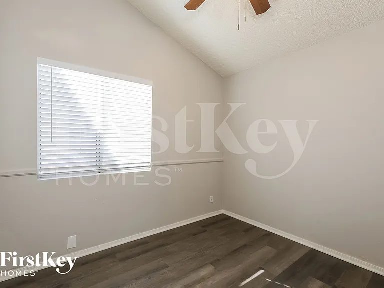 5039 W Chicago Cir S — Photo 12