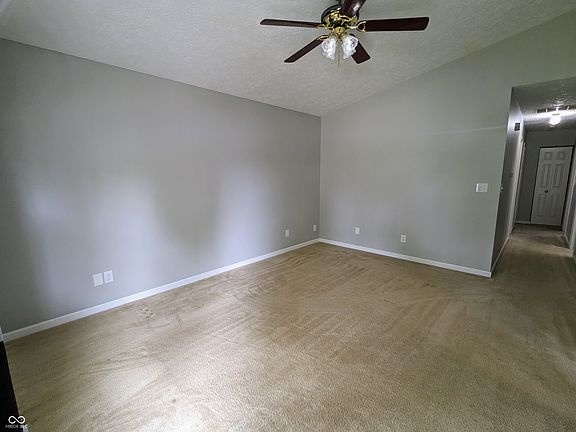 5th image of 98 Kingswood Ct