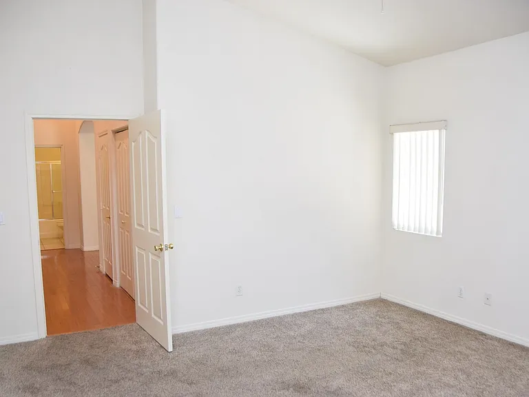 3847 Peachgate Ave — Photo 24
